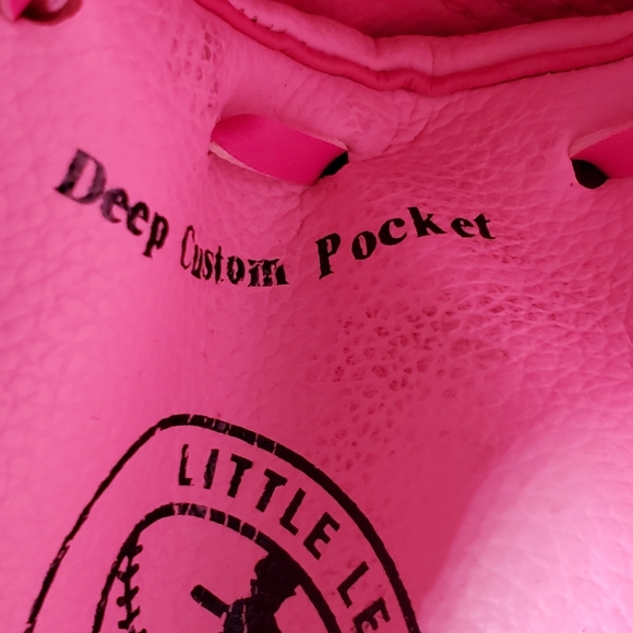 Little League Baseball Glove - Picture 8 of 11